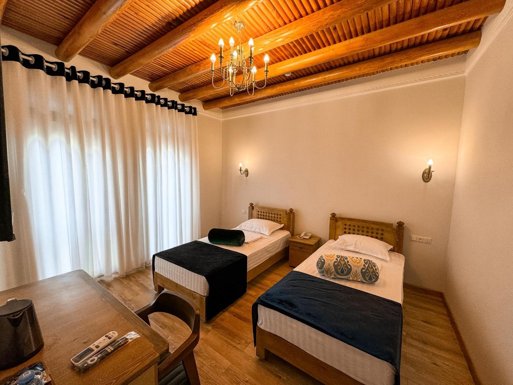 Duston Boutique XIX Century Rooms Bukhara Eksteriør billede
